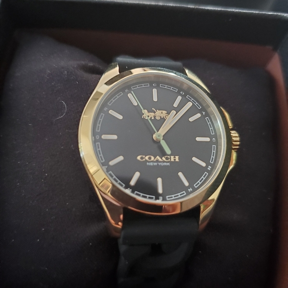 Coach watch - Picture 1 of 4